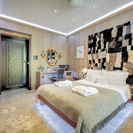 Mala Anglia - Boutique & 4*