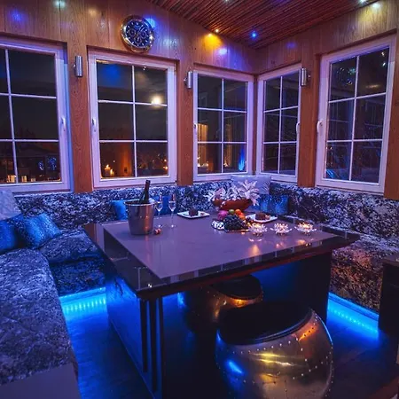 Mala Anglia - Boutique & Apartmanhotel 4*