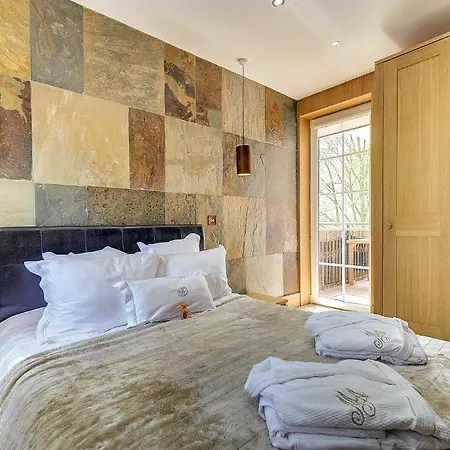 アパートホテル Mala Anglia - Boutique & ソポト