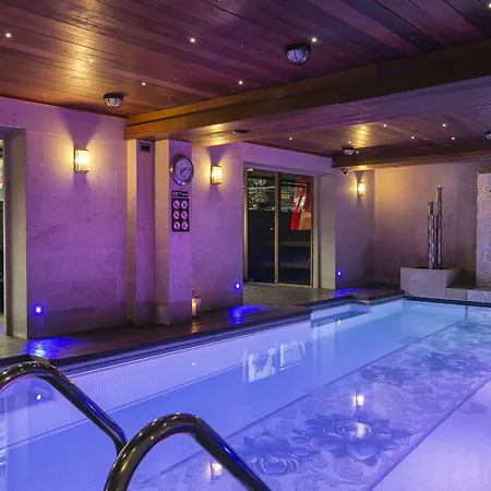 Mala Anglia - Boutique & Sopot