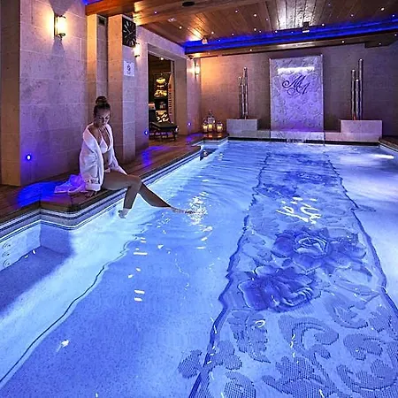 Mala Anglia - Boutique & Aparthotel 4*