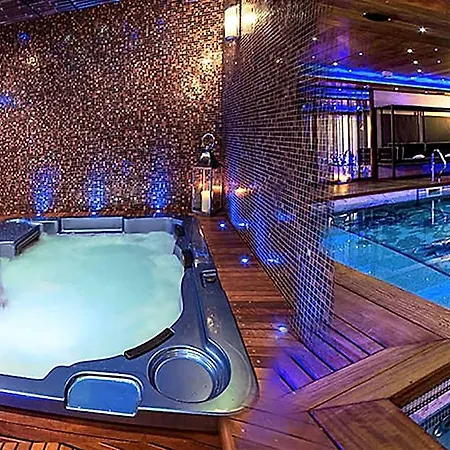 Mala Anglia - Boutique & 4* Sopot