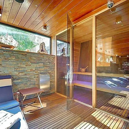 Apartmanhotel Mala Anglia - Boutique & 4*
