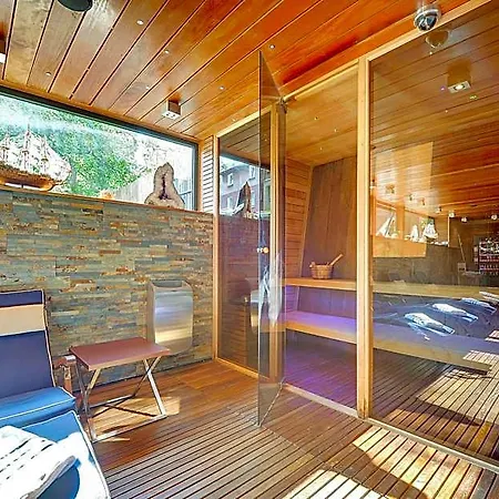 Mala Anglia - Boutique & 4* Sopot