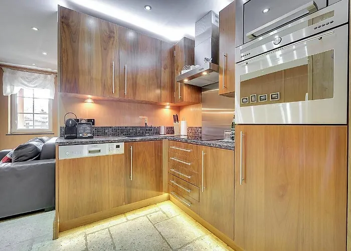 Mala Anglia - Boutique & سوبوت