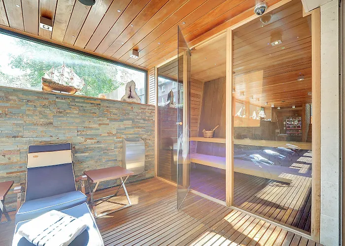 Mala Anglia - Boutique & Aparthotel 4*