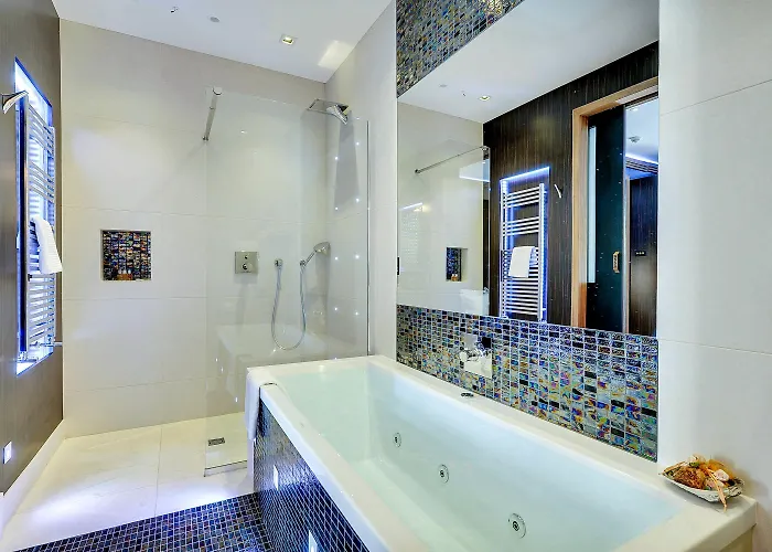 Mala Anglia - Boutique & 4* سوبوت